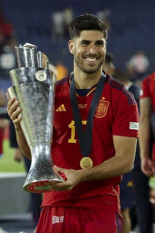 安帅:冠军悬念还没结束 是我让阿森西奥踢点球的 安帅:冠军悬念还没结束 是我让阿森西奥踢点球的